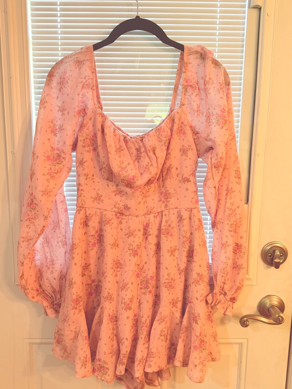 Women’s Pink Floral Ruffle Romper Size M #cottagecore #pink #floral